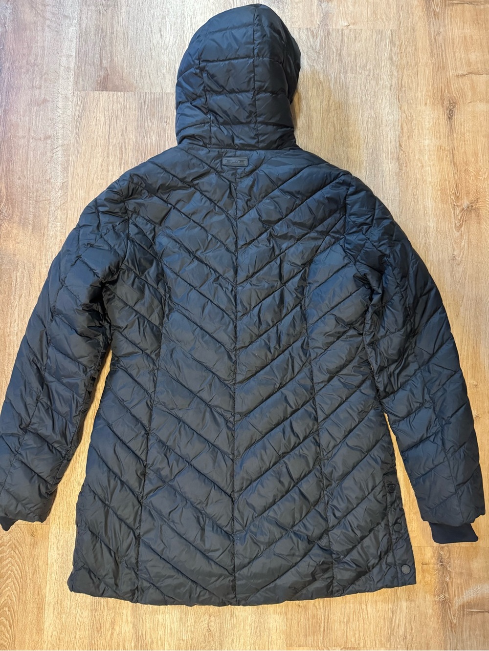 Pajar Canada Women's Cypress Hooded Puffer Coat - Picture 11 of 13